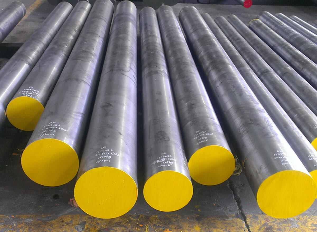EN8 steel round bar stocked by Purohit Steel
